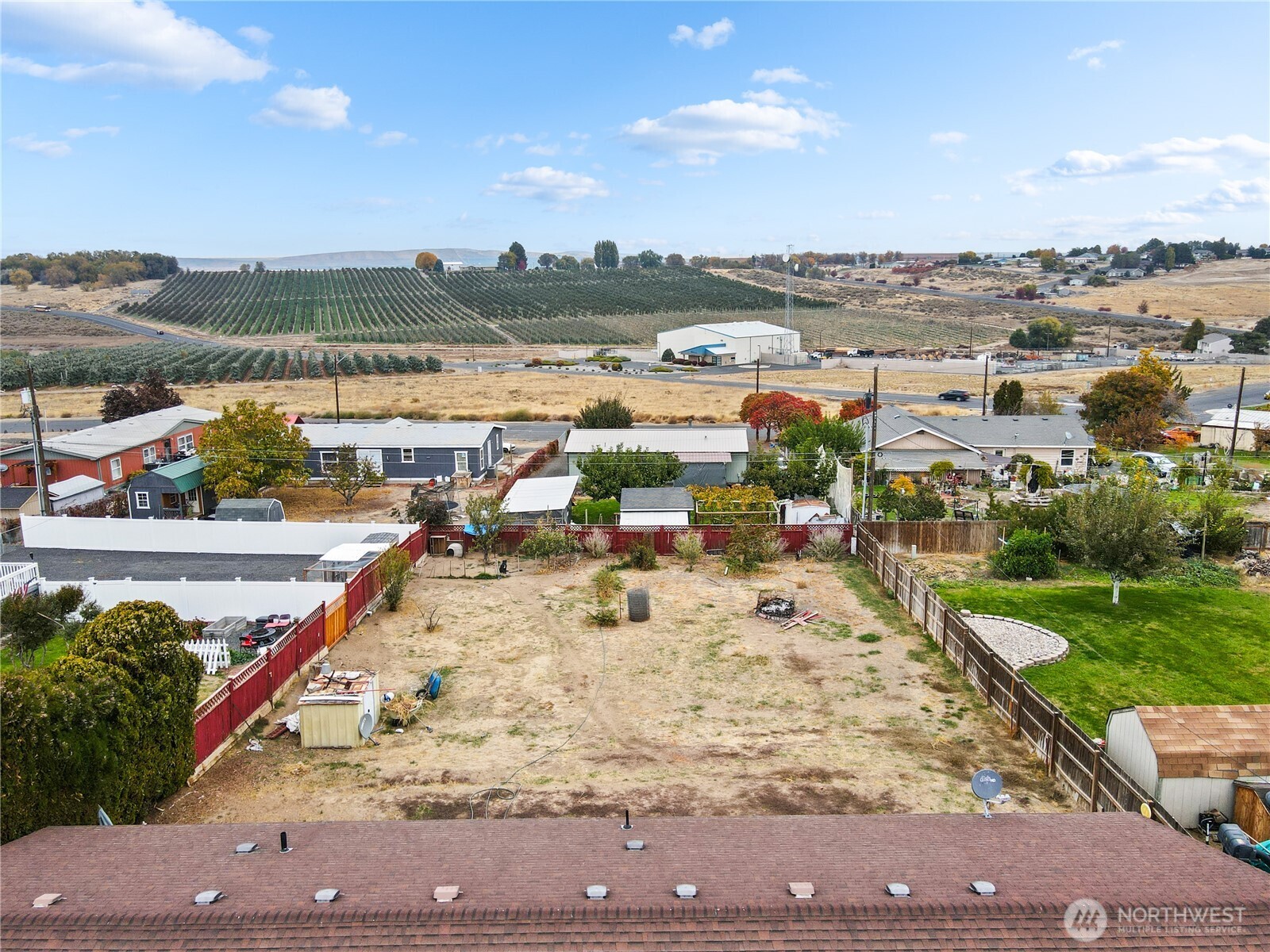 224 Calla Loop Northwest Royal City, WA 99357 - Photo 10 of 28 a view of a city
