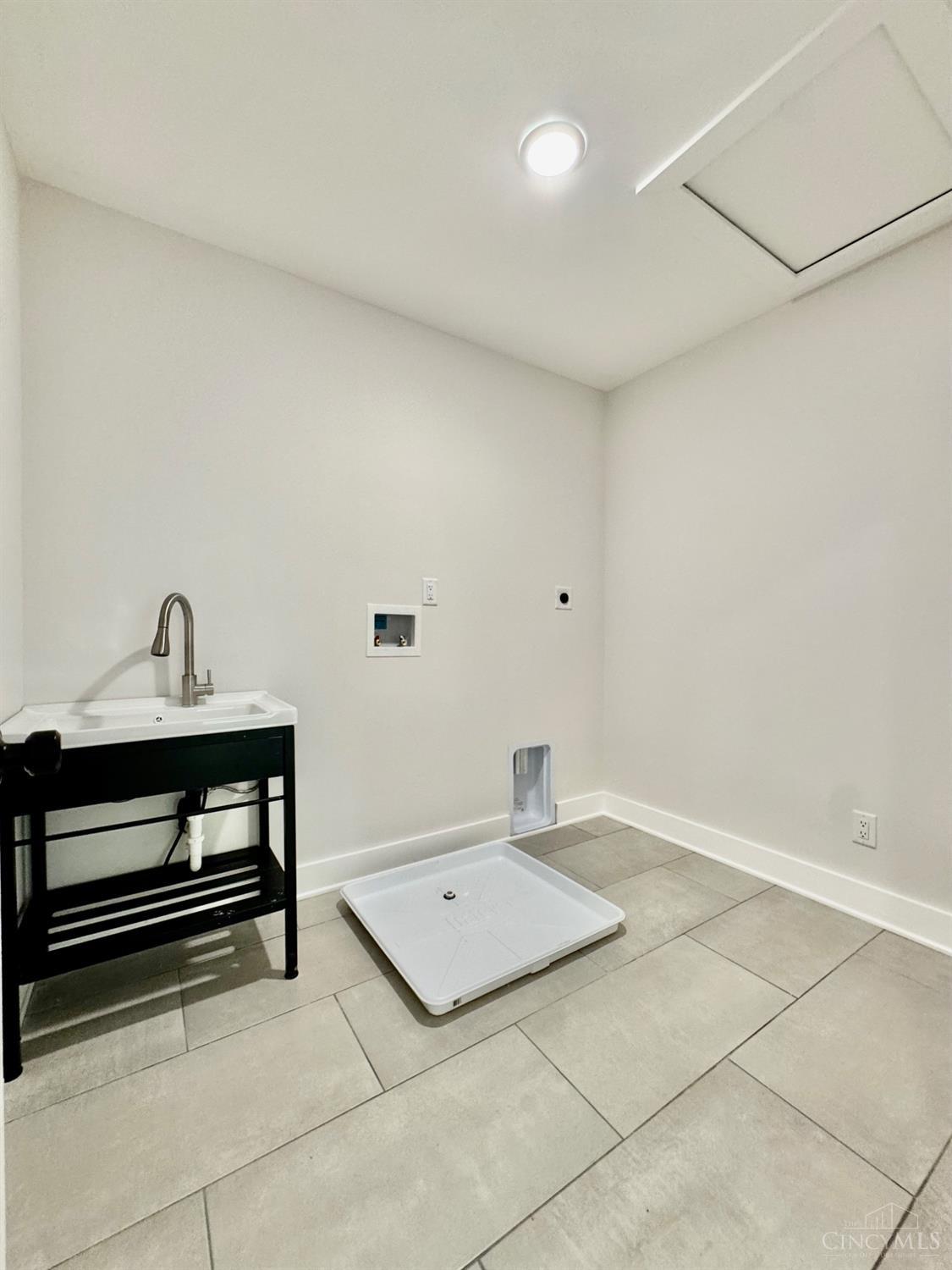 2523 Ridgeland Place Cincinnati, OH 45212 - Photo 44 of 61 Gallery Image 44