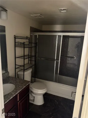 $1,400 | 5021 River Glen Drive, Unit 41, Las Vegas, NV 89103