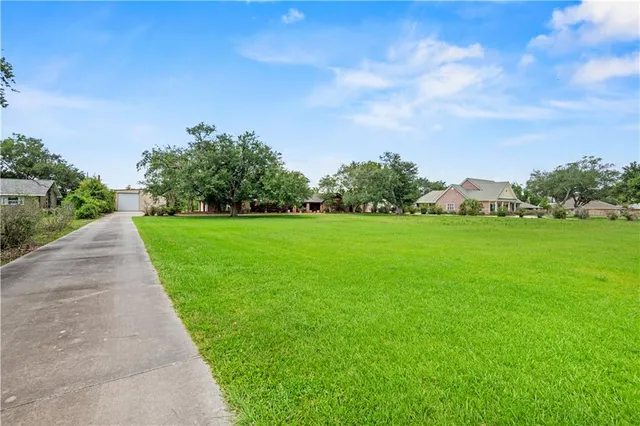 $535,000 | 9766 East Park Avenue, Houma, LA 70363