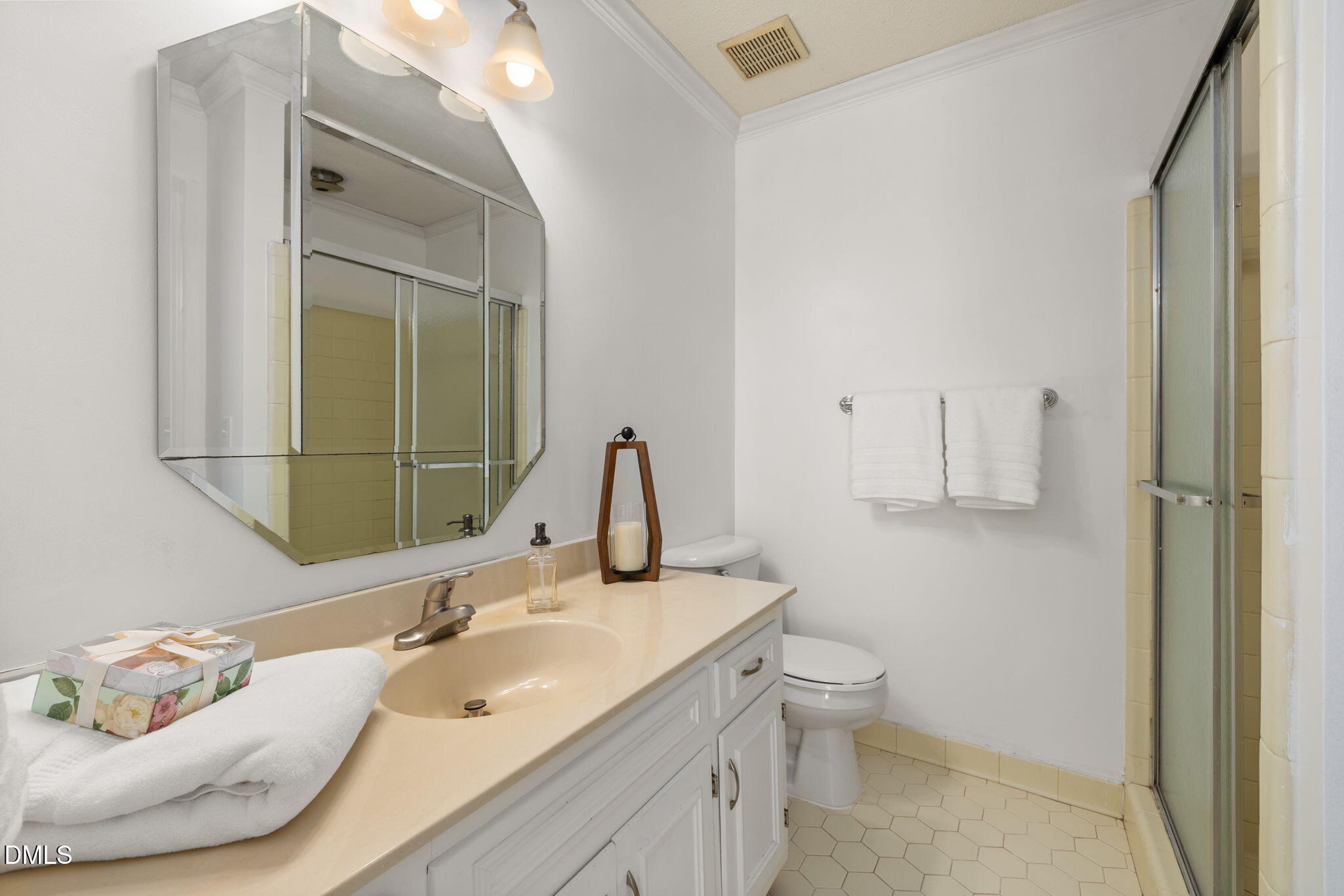 5805 Whitebud Drive Raleigh, NC 27609 - Photo 27 of 48 Gallery Image 27