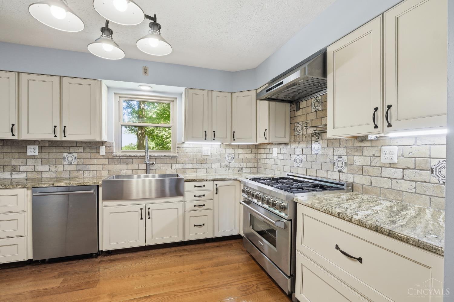 3727 Powner Road Cincinnati, OH 45248 - Photo 10 of 62