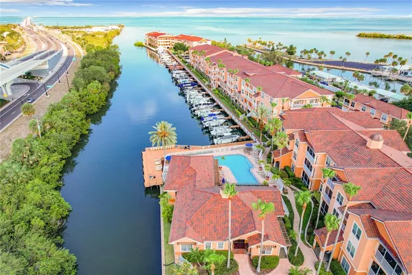 $330,000 | 5000 Culbreath Key Way, Unit 4306, Tampa, FL 33611