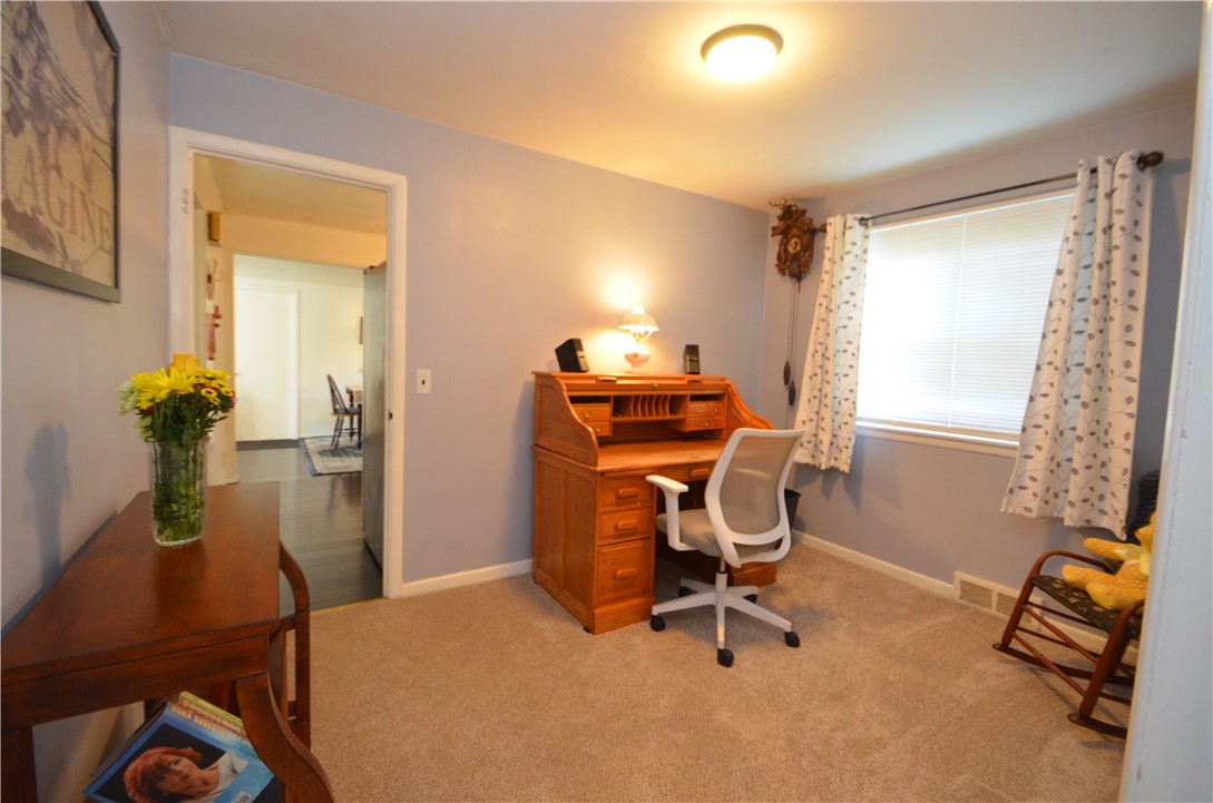 225 Hildegarde Road Greece, NY 14626 - Photo 12 of 19 Gallery Image 12