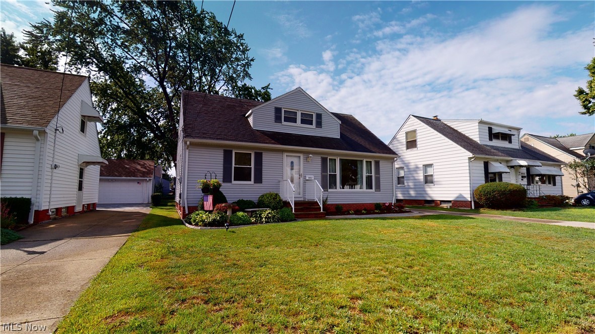 30054 Warren Road Wickliffe, OH 44092 - Photo 1 of 35 Gallery Image 1