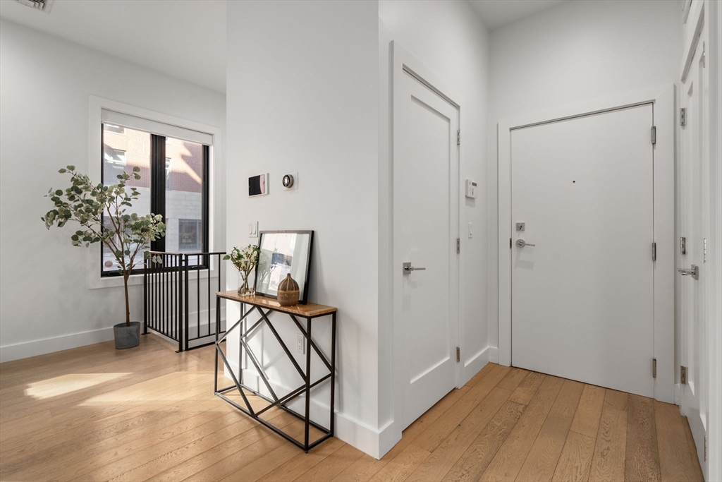 39 A Street, Unit 1 Boston, MA 02127 - Photo 5 of 19