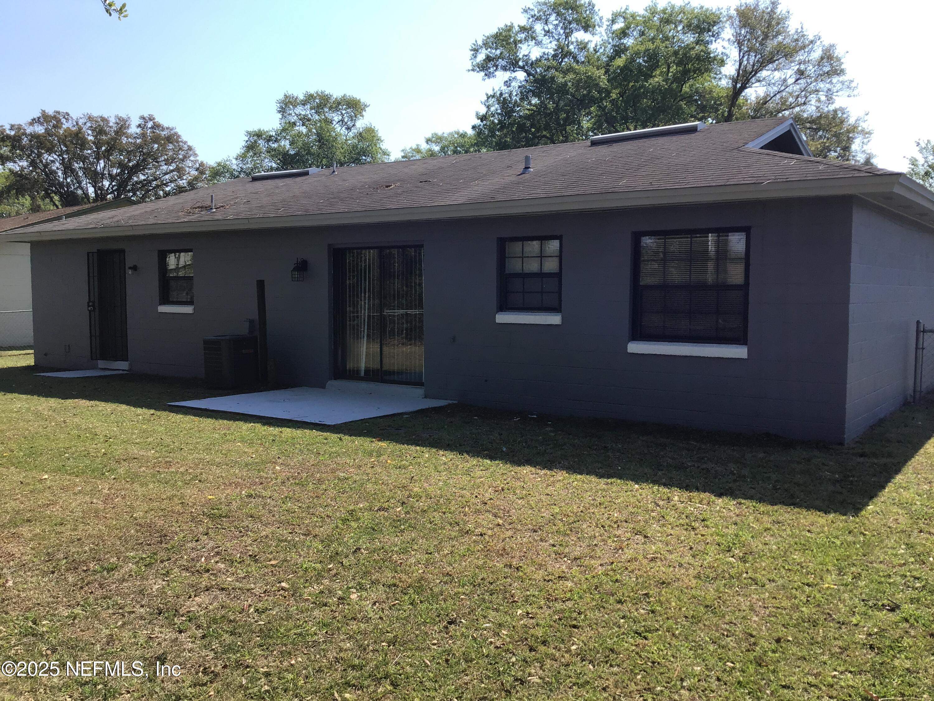 718 Perryman Lane West Jacksonville, FL 32221 - Photo 14 of 15 Back