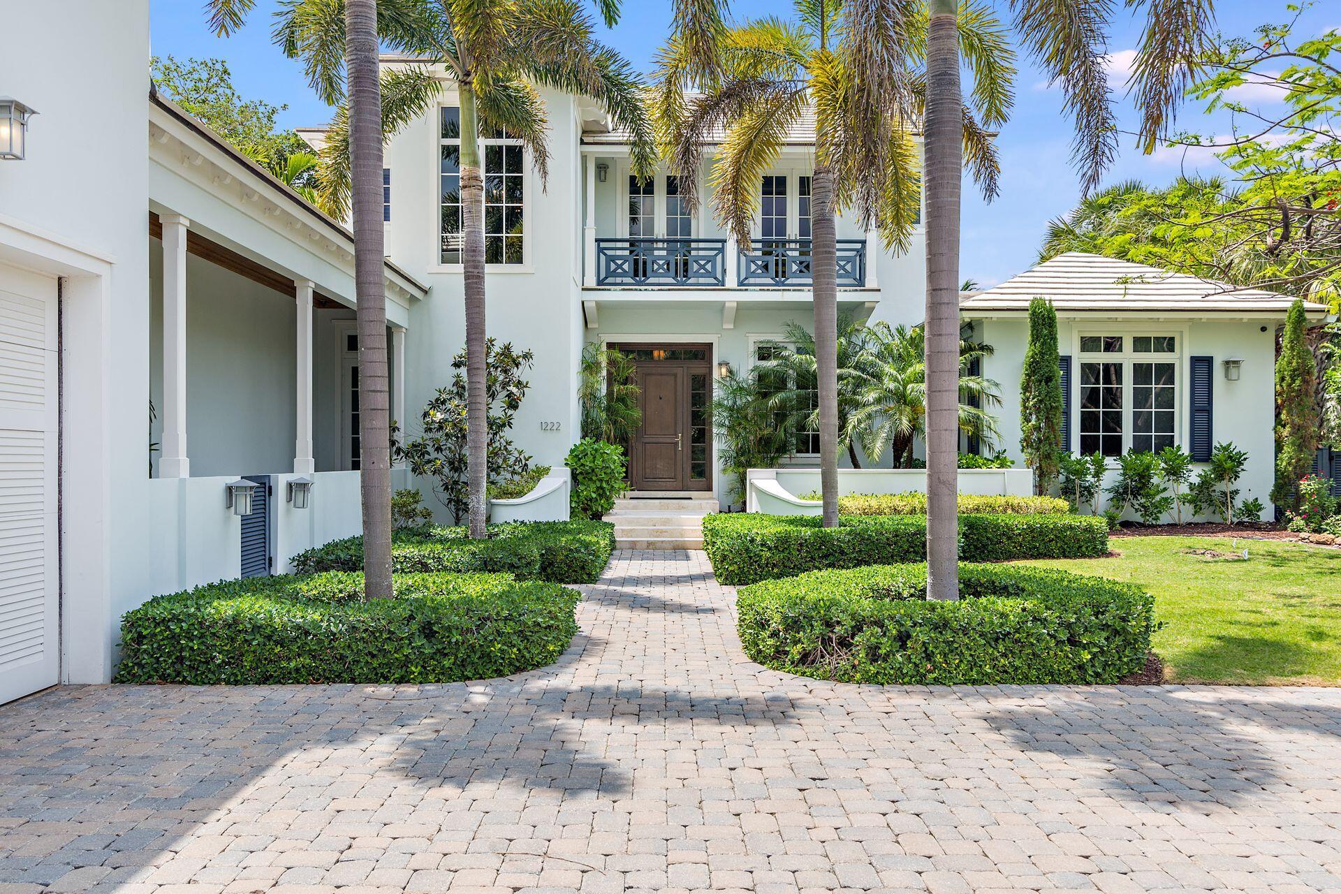 1222 North Ocean Boulevard Gulf Stream, FL 33483 - Photo 44 of 61 a front view of a building