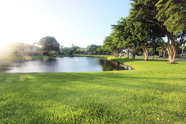 19974 Villa Lante Place Boca Raton, FL 33434 - Photo 3 of 15 View from outside Paito