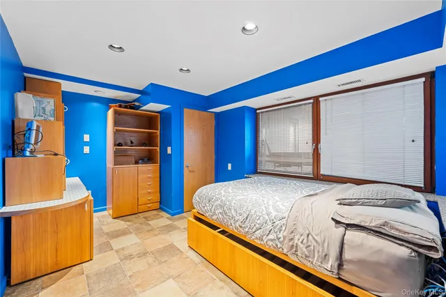 $2,399,999 | 2829 Frankel Boulevard, Merrick, NY 11566