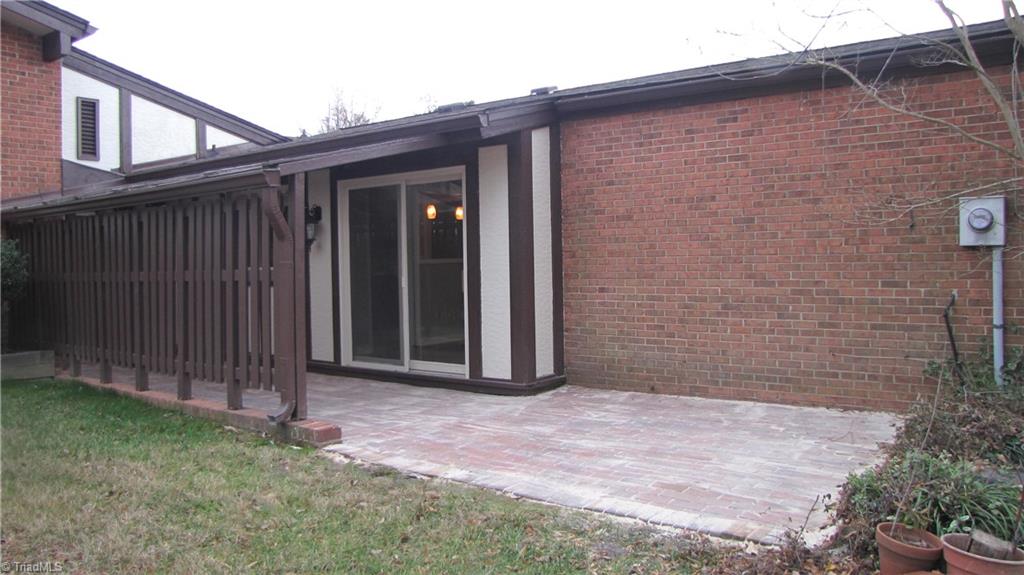 1117 Gatehouse Road High Point, NC 27262 - Photo 3 of 21 Gallery Image 3