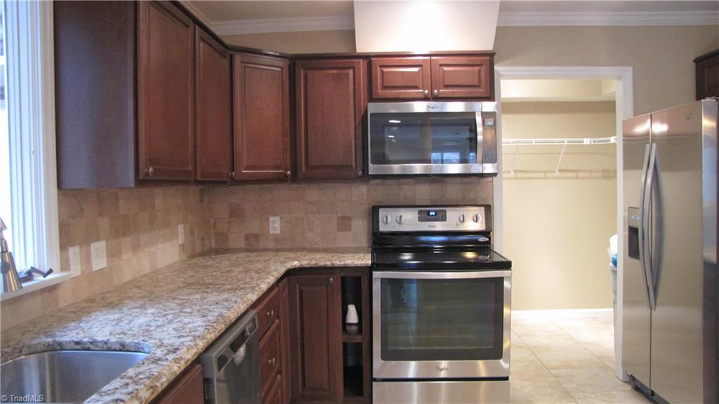 1117 Gatehouse Road High Point, NC 27262 - Photo 6 of 21 Gallery Image 6