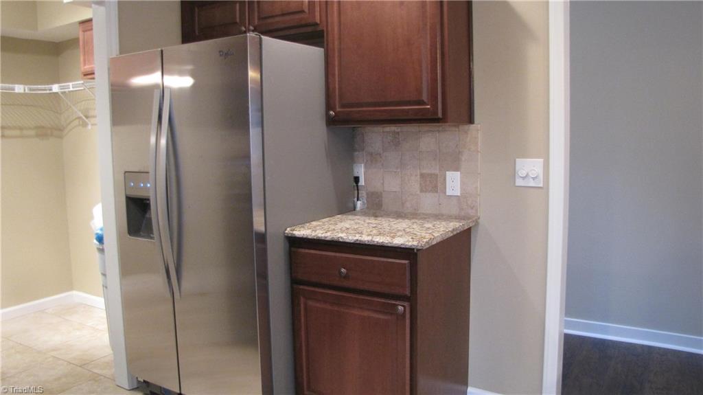 1117 Gatehouse Road High Point, NC 27262 - Photo 8 of 21 Gallery Image 8