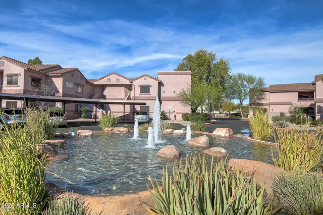 $2,200 | 9555 East Raintree Drive, Unit 1011, Scottsdale, AZ 85260