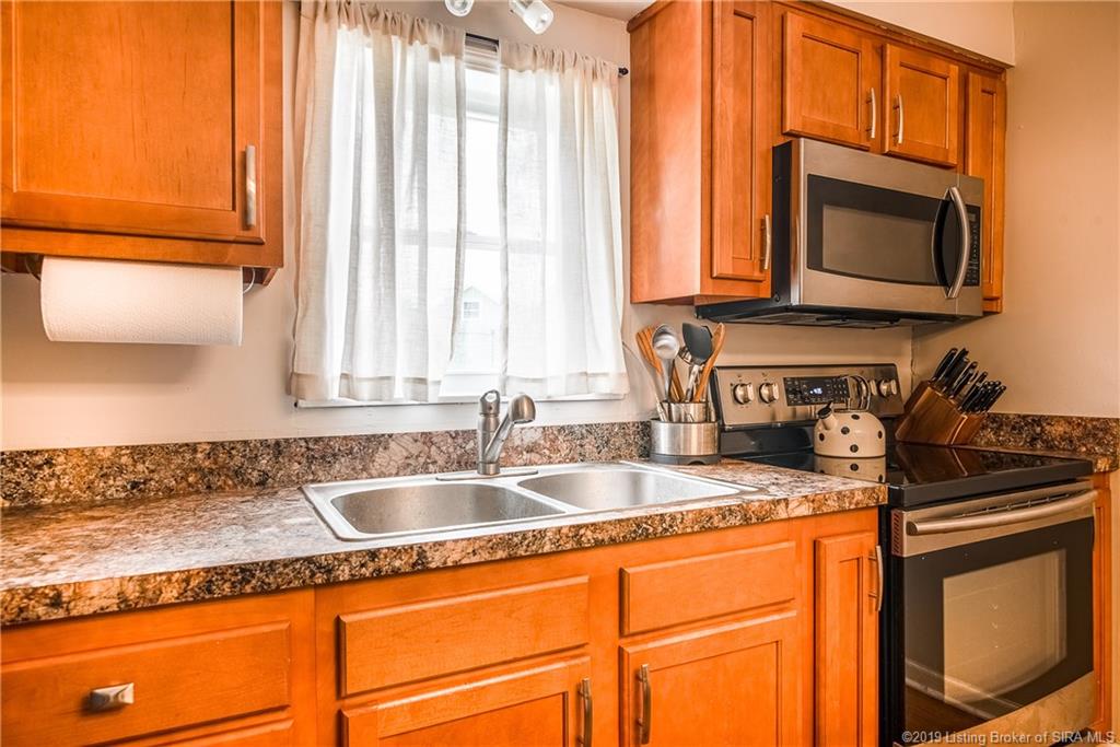 7005 Pekin Road Greenville, IN 47124 - Photo 13 of 36 Gallery Image 13