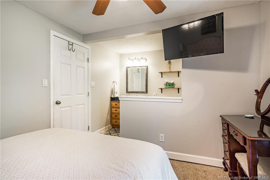 7005 Pekin Road Greenville, IN 47124 - Photo 7 of 36 Gallery Image 7
