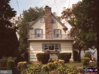 914 Edgewood Road Havertown, PA 19083 - Photo 1 of 1