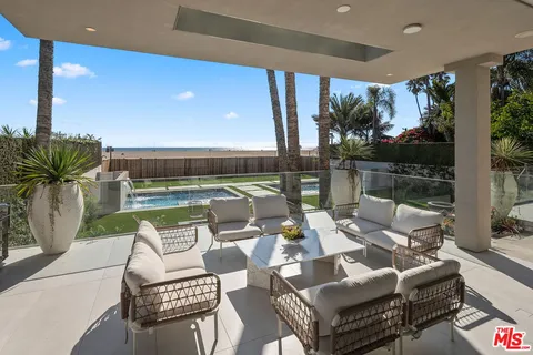 $34,950,000 | 938-940 Palisades Beach Road, Santa Monica, CA 90403