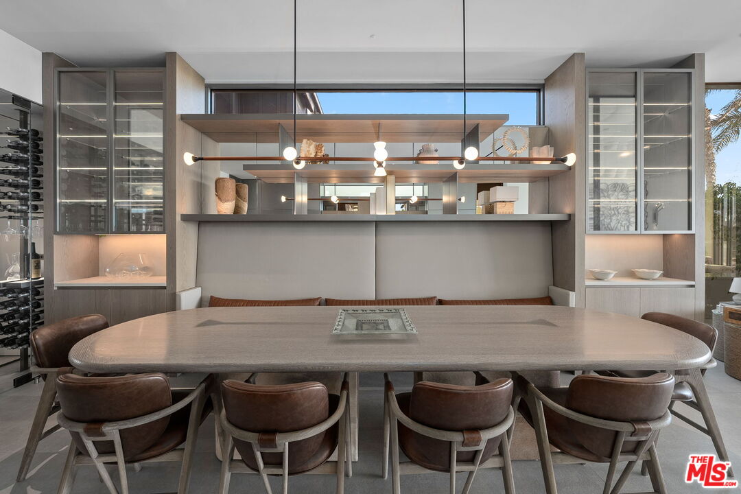 938-940 Palisades Beach Road Santa Monica, CA 90403 - Photo 19 of 72 a kitchen with a table and chairs in it