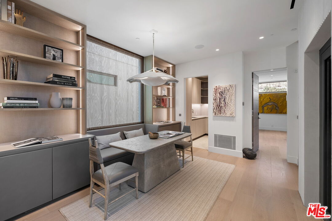 938-940 Palisades Beach Road Santa Monica, CA 90403 - Photo 22 of 72