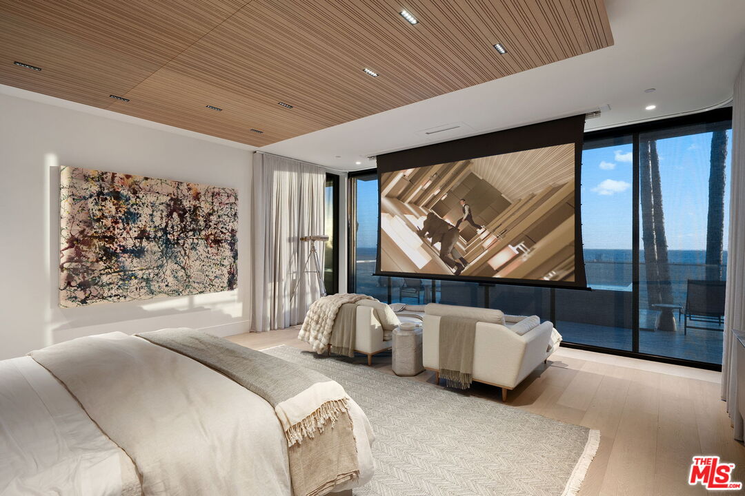 938-940 Palisades Beach Road Santa Monica, CA 90403 - Photo 43 of 72