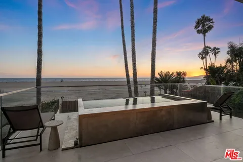 $34,950,000 | 938-940 Palisades Beach Road, Santa Monica, CA 90403