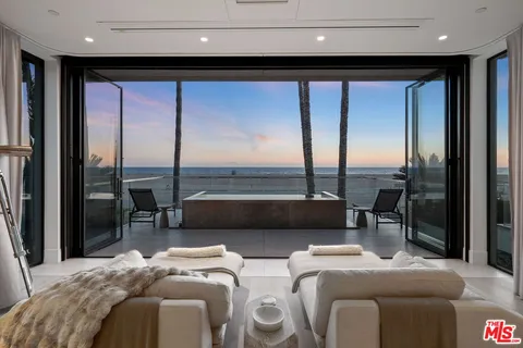 $34,950,000 | 938-940 Palisades Beach Road, Santa Monica, CA 90403