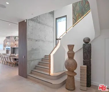 $34,950,000 | 938-940 Palisades Beach Road, Santa Monica, CA 90403