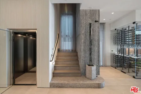 $34,950,000 | 938-940 Palisades Beach Road, Santa Monica, CA 90403