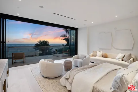 $34,950,000 | 938-940 Palisades Beach Road, Santa Monica, CA 90403