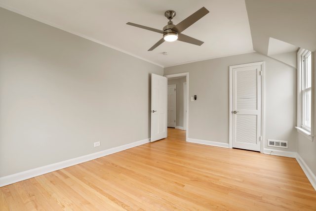 309 East Avenue Park Ridge, IL 60068 - Photo 21 of 32 wooden floor in an empty room