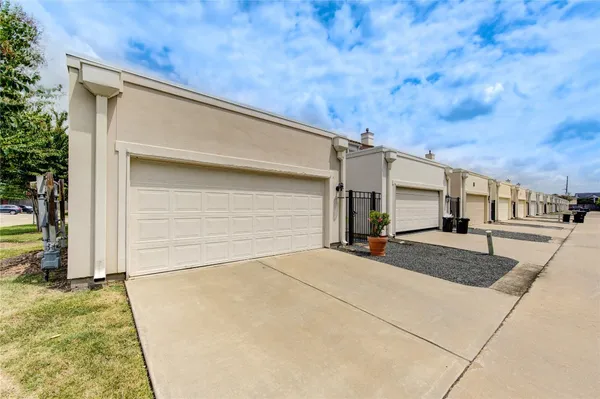 $499,000 | 13431 Preston Cliff Court, Houston, TX 77077
