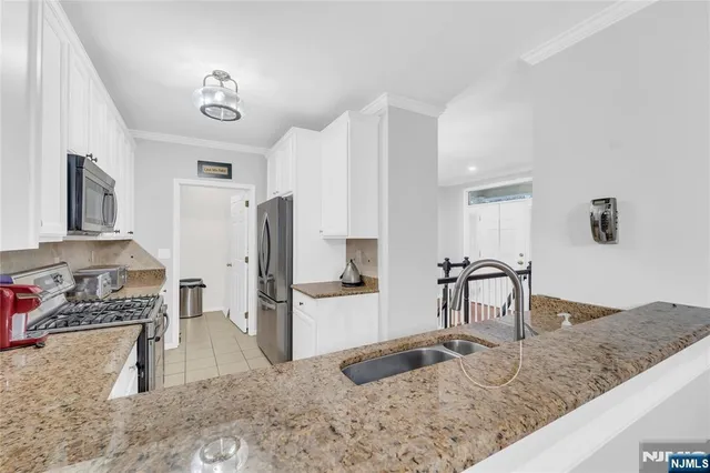 $799,000 | 58 Pheasant Run, Unit 12, Old Tappan, NJ 07675