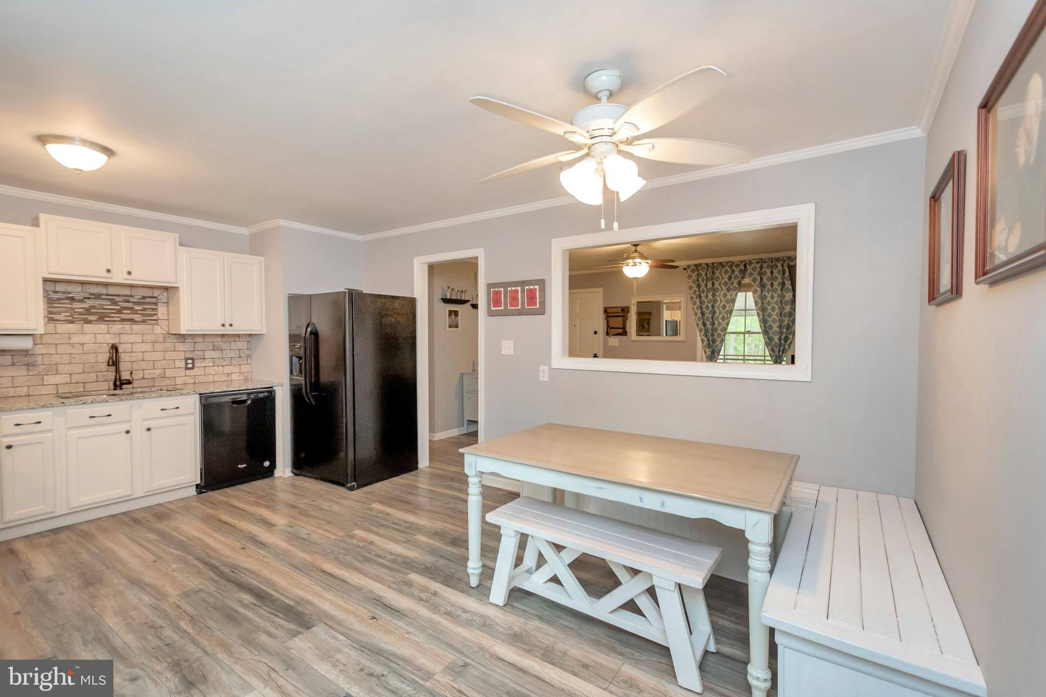 300 Granite Road Spotsylvania, VA 22553 - Photo 12 of 29 Spacious kitchen with corner table is darling