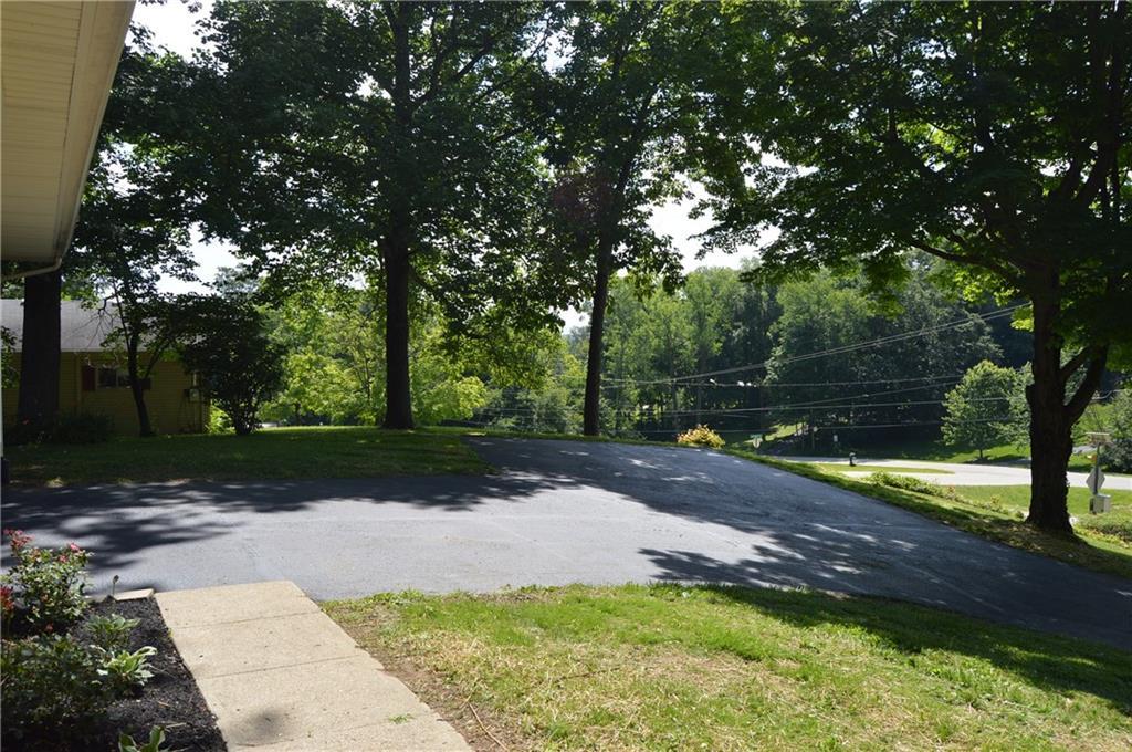 426 Shrine Road Springfield, OH 45504 - Photo 37 of 42