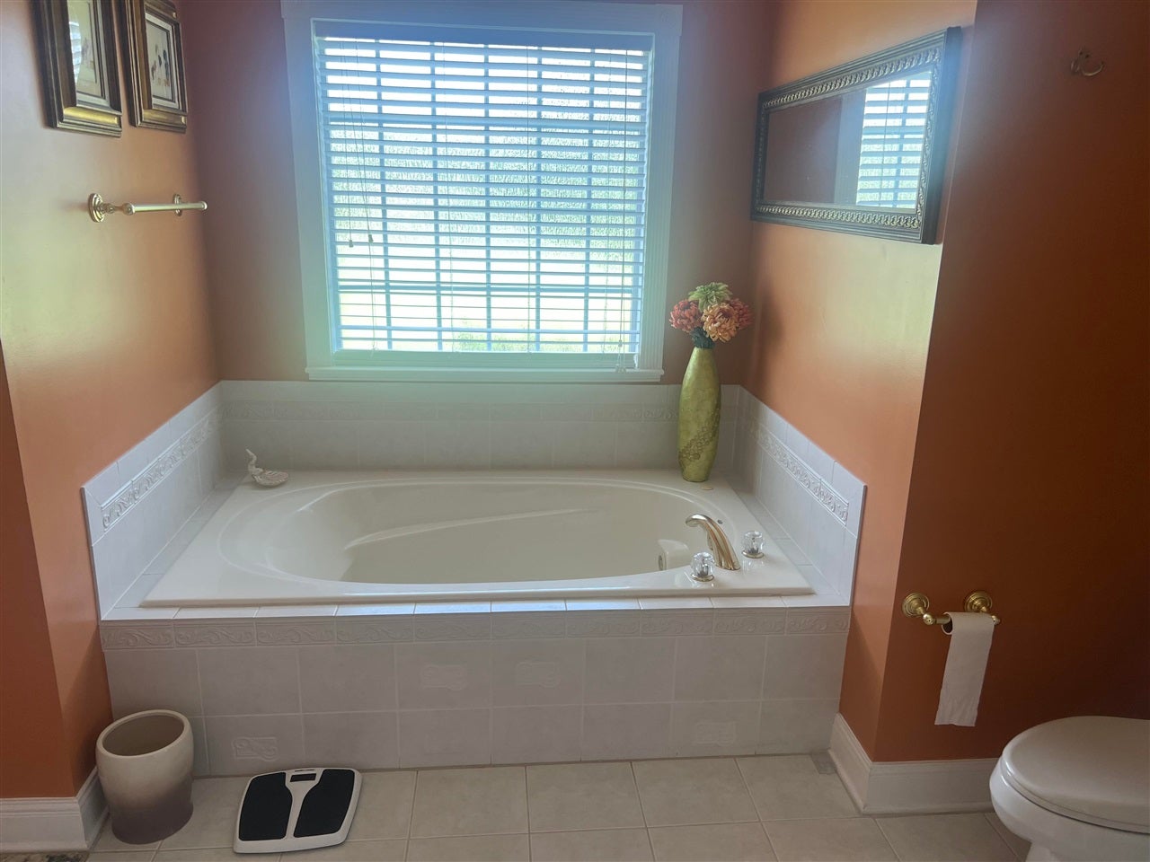2812 H E Johnson Road Alvaton, KY 42122 - Photo 4 of 57 Gallery Image 4