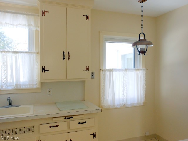 1118 Piermont Road Cleveland, OH 44121 - Photo 13 of 20