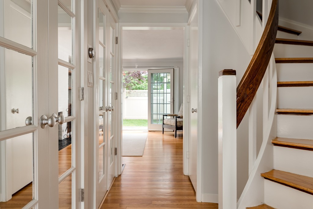 11 Oak Street, Unit 11 Wellesley, MA 02482 - Photo 10 of 18