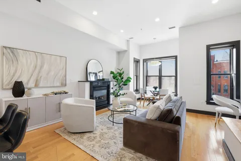 $610,000 | 1127 6th Street Northwest, Unit 200, Washington, DC 20001