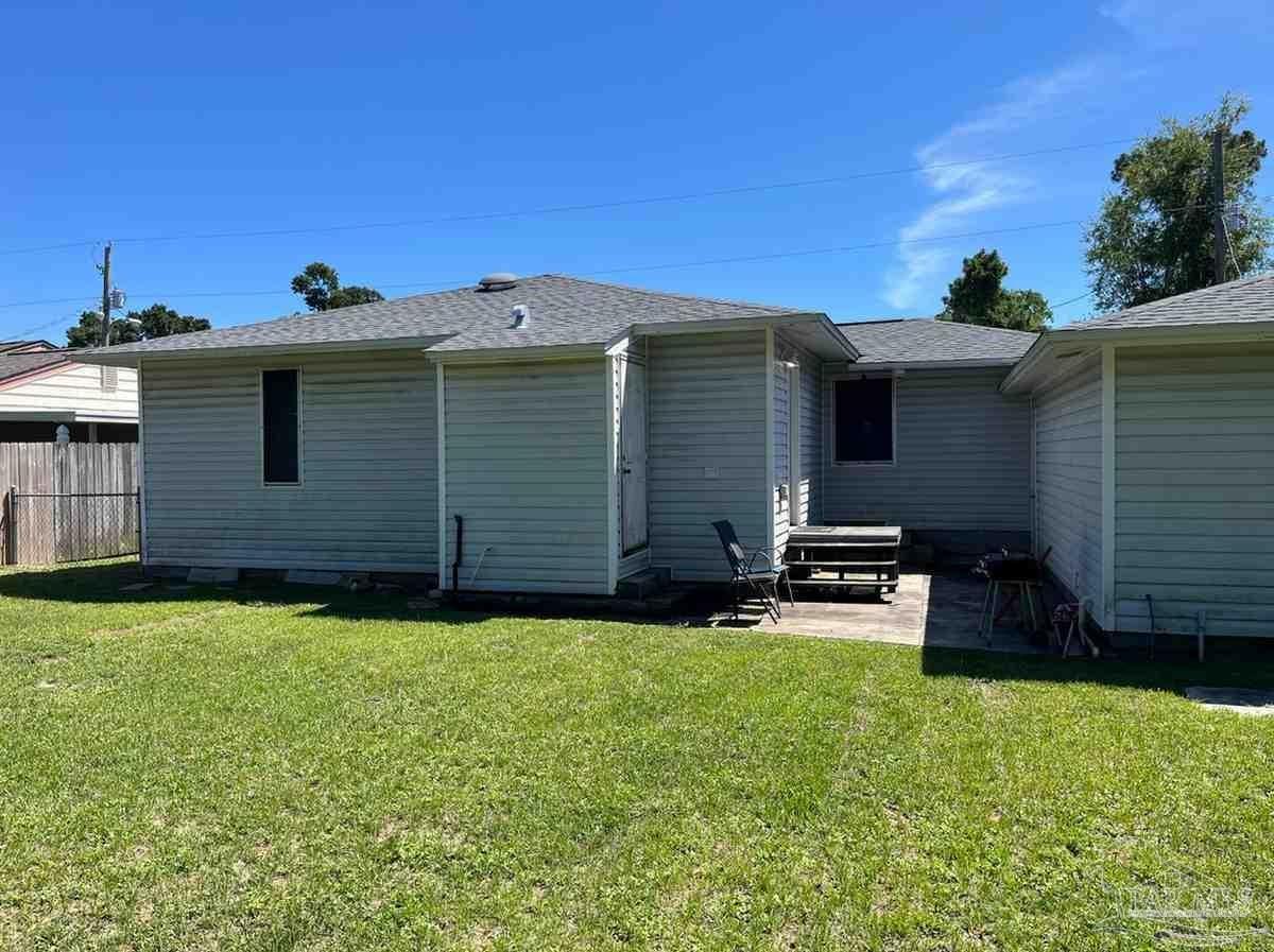212 Rue Max Street Pensacola, FL 32507 - Photo 8 of 21