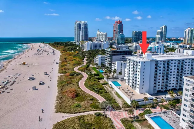 a view of an outdoor space