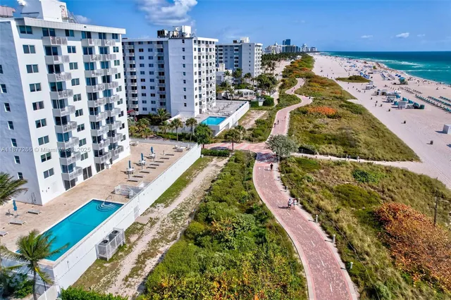 $399,000 | 345 Ocean Drive, Unit 407, Miami Beach, FL 33139