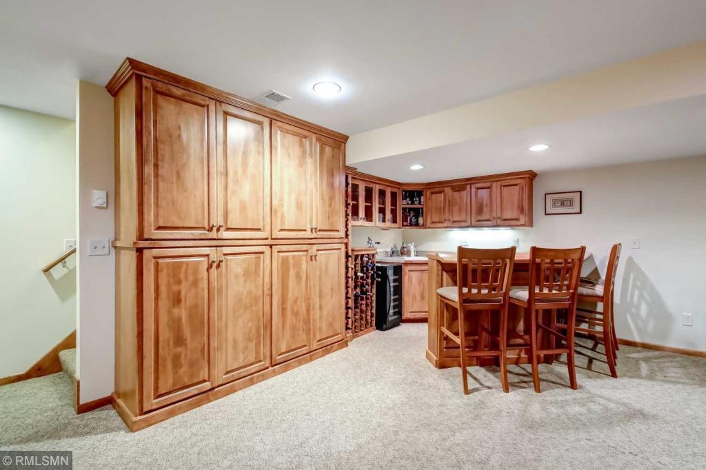 4235 Heathcote Road Deephaven, MN 55391 - Photo 21 of 32 Gallery Image 21