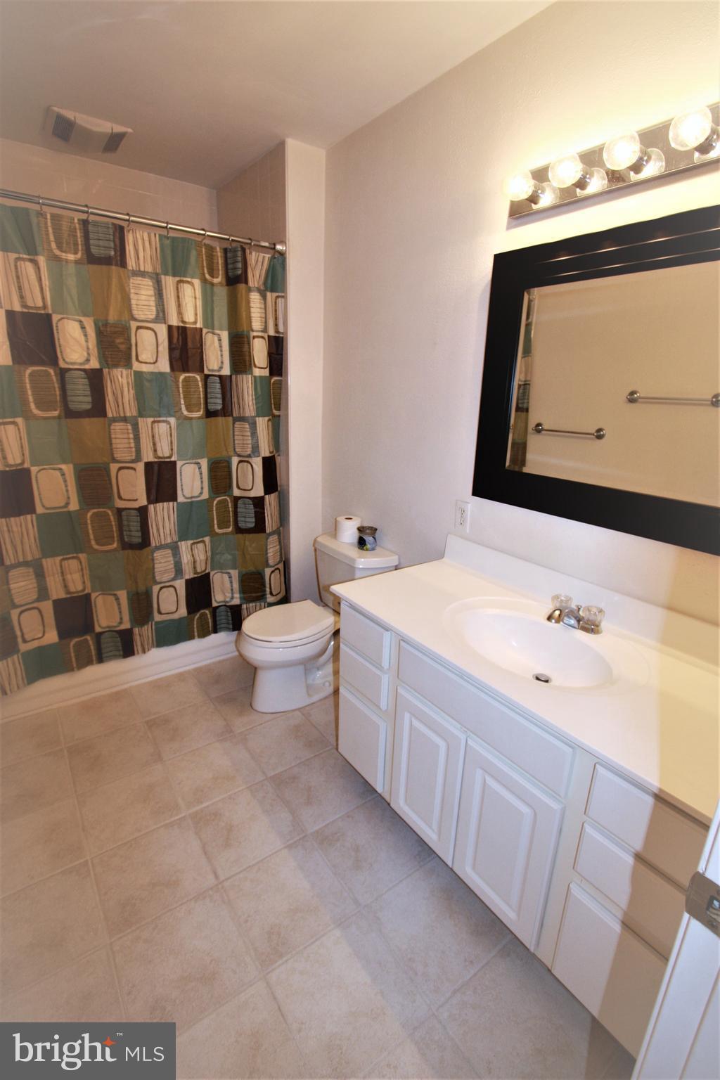 1678 Ridgely Court, Unit 1678 Crofton, MD 21114 - Photo 15 of 21 Bath