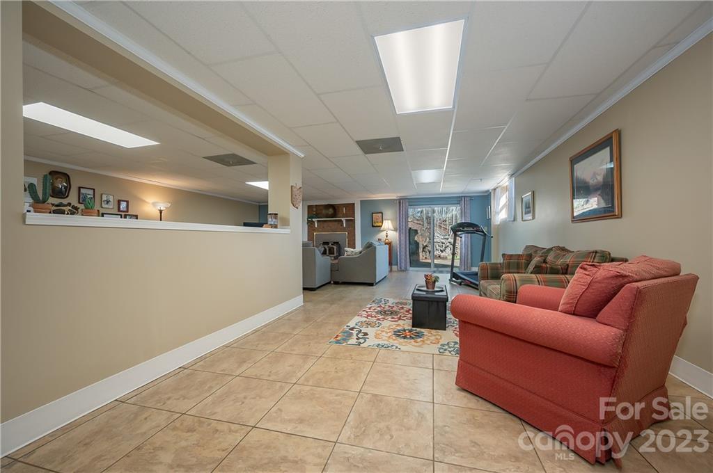 481 Plantation Drive Rutherfordton, NC 28139 - Photo 33 of 48 a living room with furniture and a table