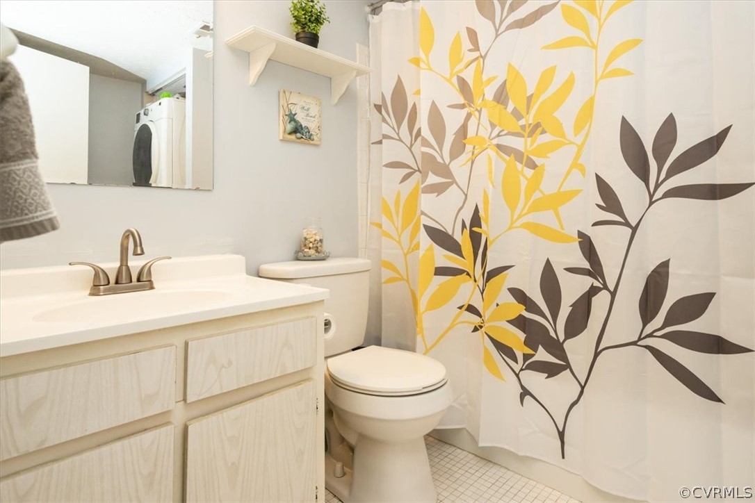 1507 Largo Road, Unit 303 Henrico, VA 23238 - Photo 21 of 40 Main Bathroom with tile flooring