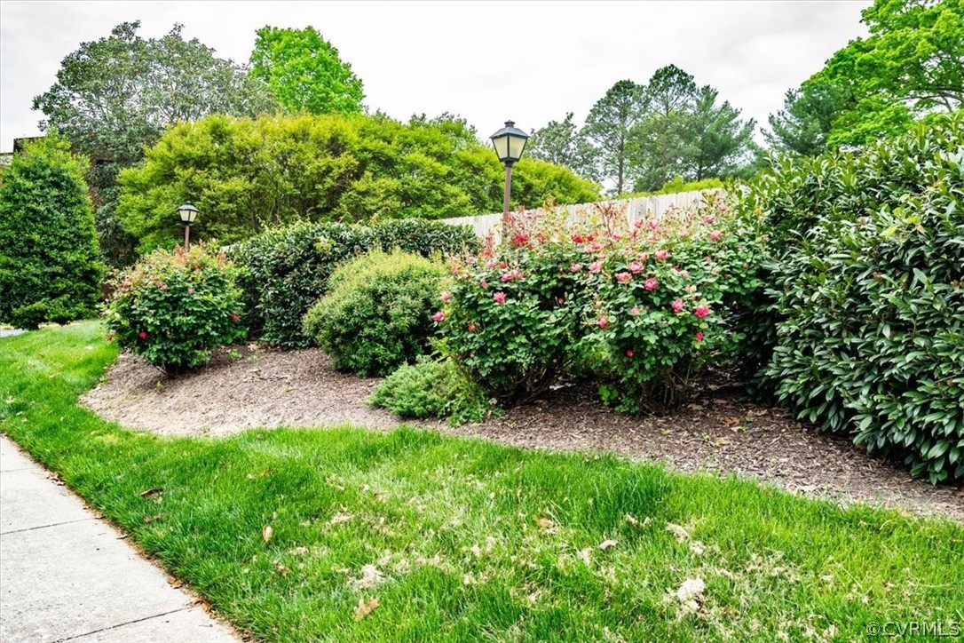 1507 Largo Road, Unit 303 Henrico, VA 23238 - Photo 39 of 40 View of Clubhouse grounds