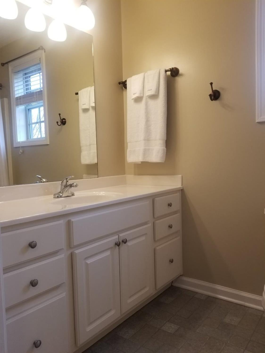 1111 Aaron Barnett Road Lawrenceburg, KY 40342 - Photo 42 of 84 upstairs bath