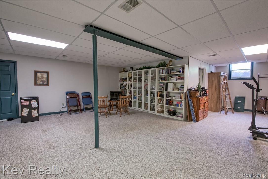 18896 Kent Road Dundee, MI 48131 - Photo 18 of 38 Smaller 18896 Kent Rd-25.jpg