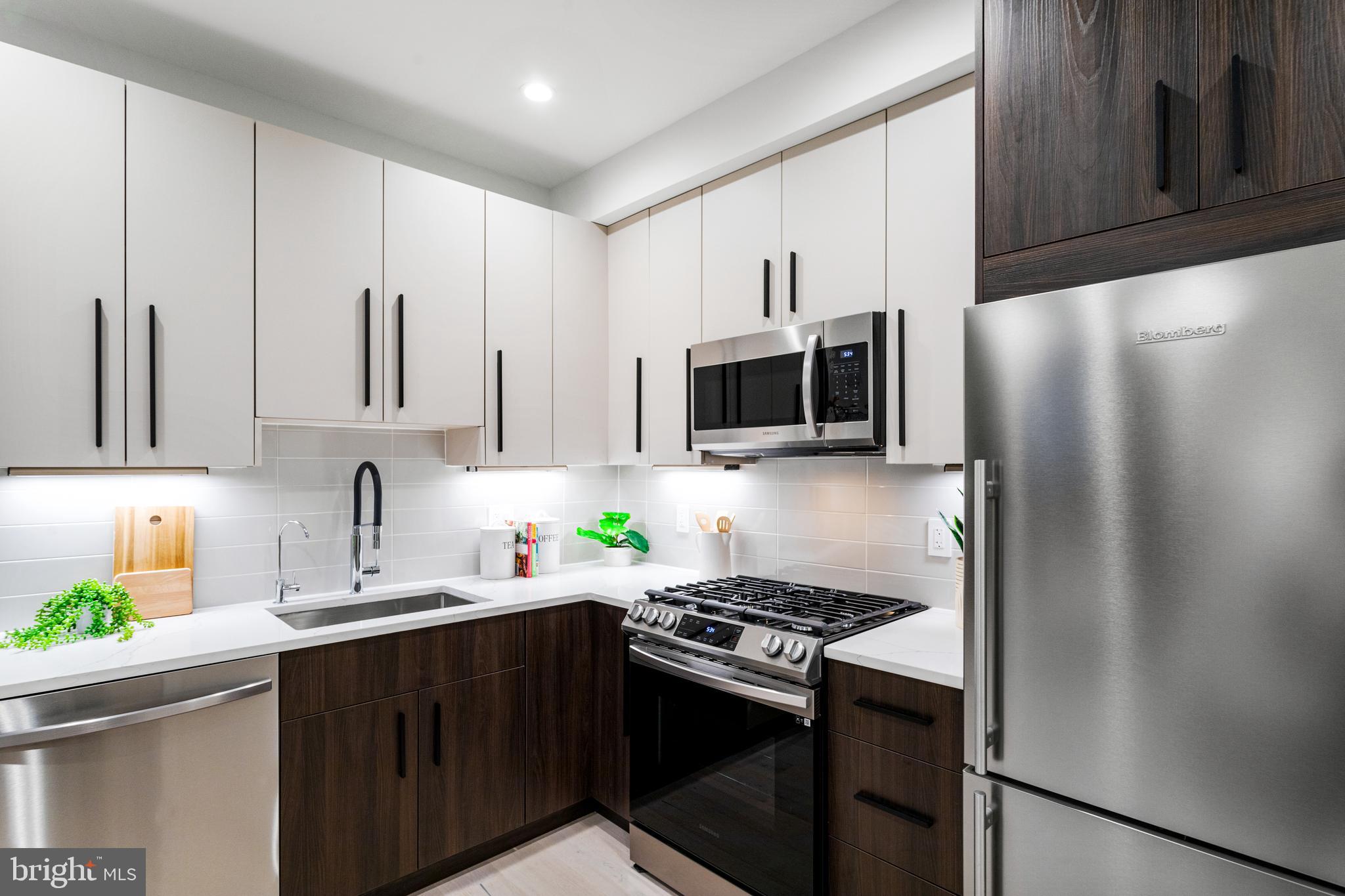 3933 14th Street Northwest, Unit 2 Washington, DC 20011 - Photo 8 of 29